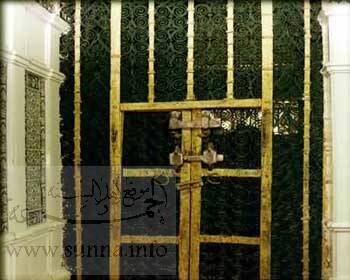 Another door to Alhujra باب ءاخر الى الحجرة الشريفة