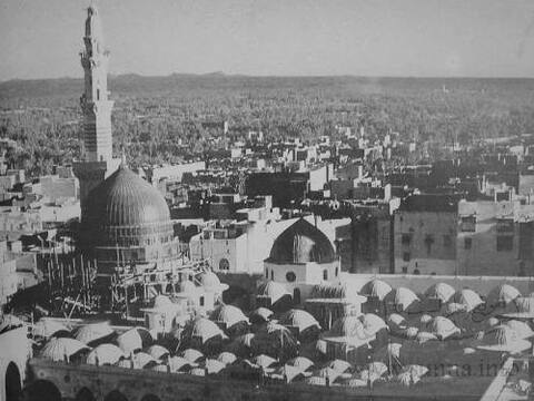Ya rasula^llah محلاكي طيبة في كل زمان